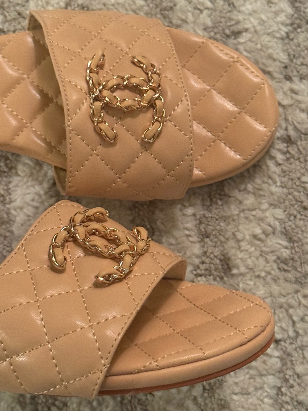 CHANEL Quilted Tan Leather Slide Mules with Gold CC Chain - Picture 3 of 7
